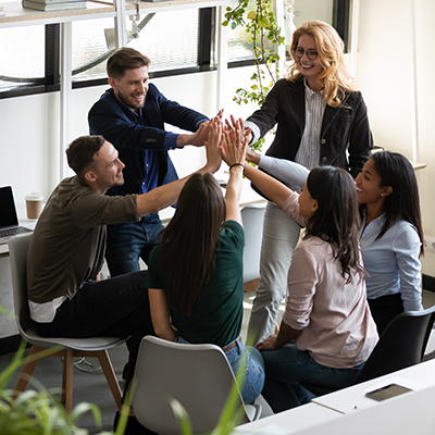 Những nhân sự chủ chốt các Phòng/ Ban/ Bộ phận cũng như cho cả Tổ chức/ Công ty.